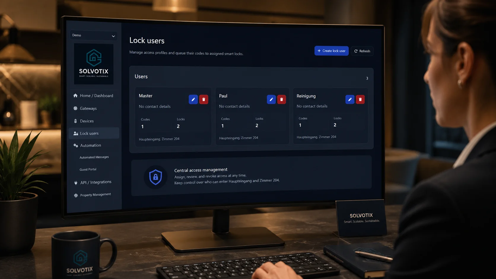The Solvotix platform also provides flexible access management for master codes, manual check-ins and extended stays. This keeps access secure and traceable.